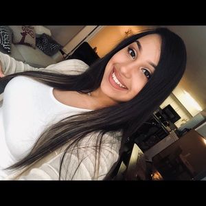 Meet your Posher, Mireya